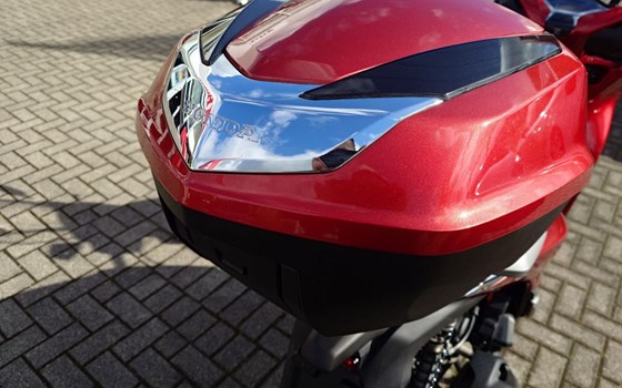 Gebrauchtmotorrad Honda SH125i - Bild 13