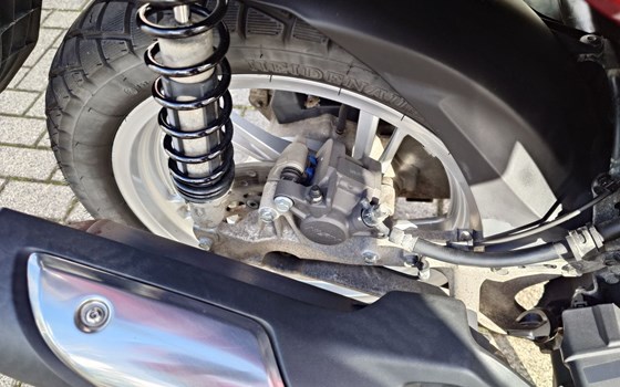 Gebrauchtmotorrad Honda SH125i - Bild 19