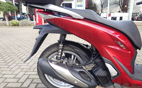 Gebrauchtmotorrad Honda SH125i - Bild 2