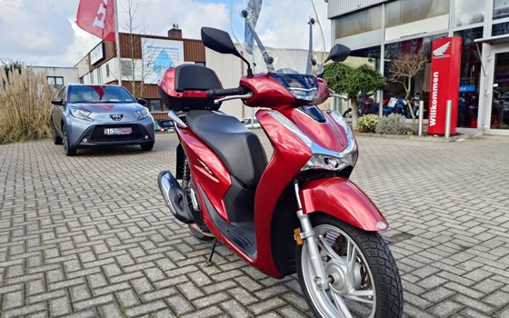 Gebrauchtmotorrad Honda SH125i - Bild 4