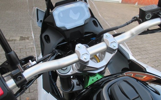 Neufahrzeug Kawasaki KLE500 SE - Bild 9