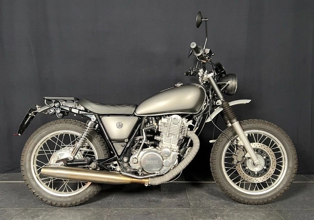 Yamaha SR 400 