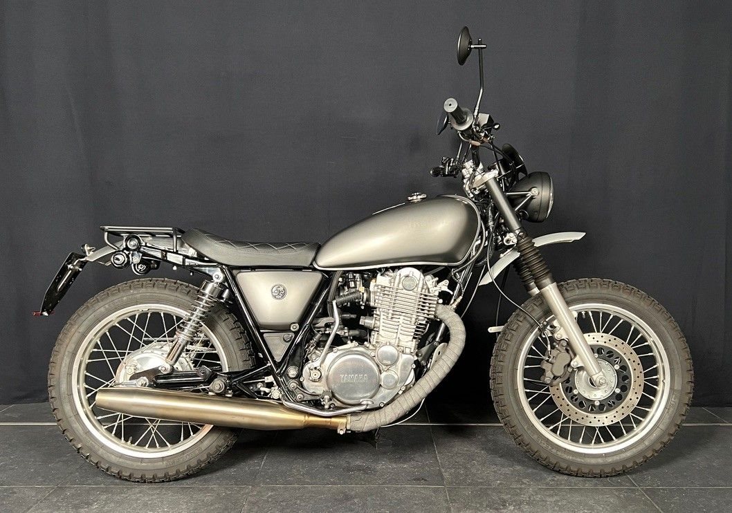 Yamaha SR 400