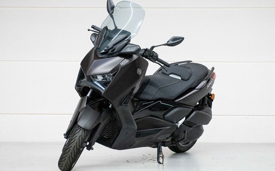 Gebrauchtmotorrad Yamaha XMAX 300 Tech MAX - Bild 3