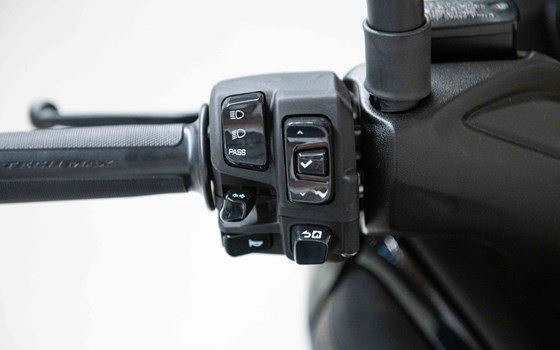 Gebrauchtmotorrad Yamaha XMAX 300 Tech MAX - Bild 7