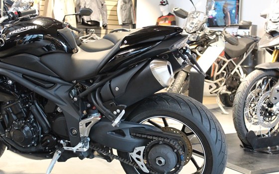 Gebrauchtmotorrad Triumph Speed Triple ´94 - Bild 3