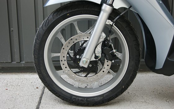 Neufahrzeug Piaggio Medley 125 - Bild 7