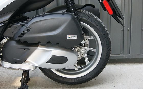 Neufahrzeug Piaggio Medley 125 - Bild 8