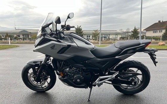 Gebrauchtmotorrad Honda NC750X DCT - Bild 2