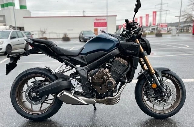 Honda CB650R E-Clutch