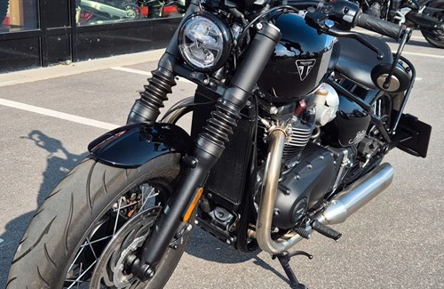 Gebrauchtmotorrad Triumph BONNEVILLE BOBBER CHROME EDITION