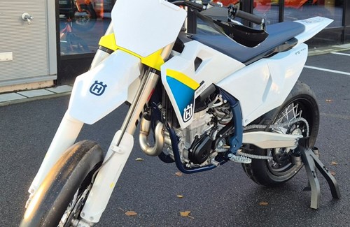 Neumotorrad Husqvarna FS 450