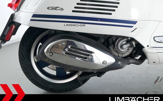 Gebrauchtmotorrad Vespa GTS 300 - Bild 24