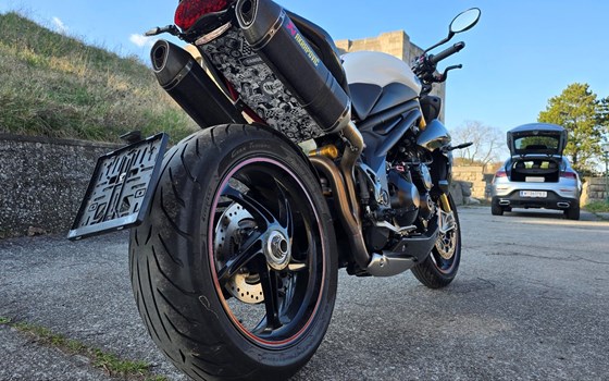 Gebrauchtmotorrad Triumph Speed Triple 1050 - Bild 3