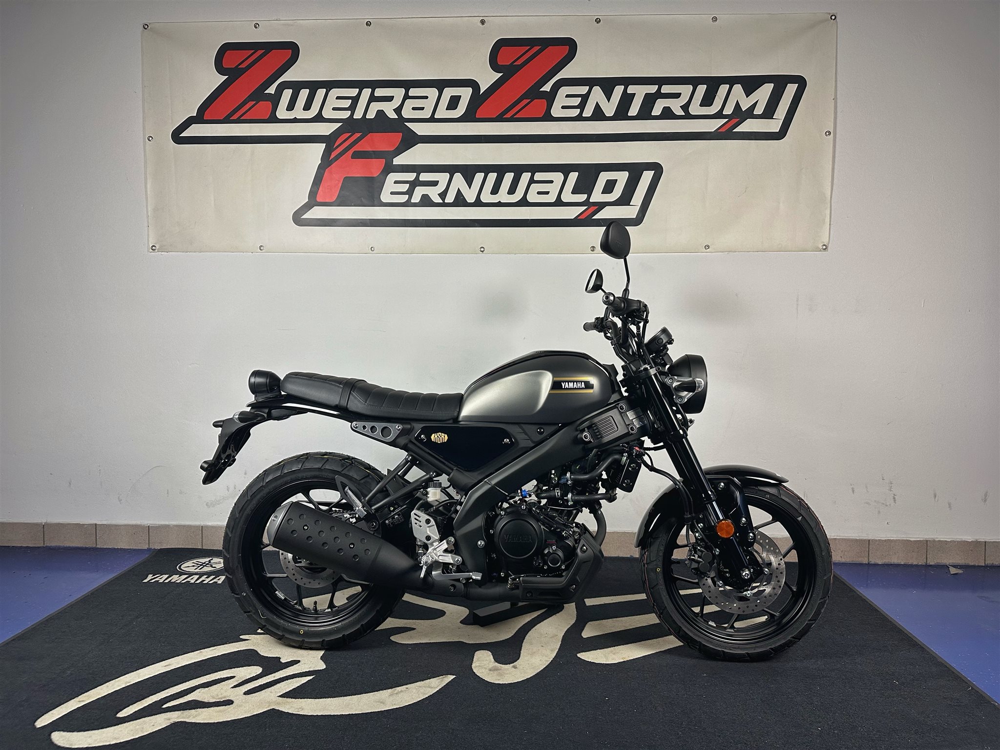 Yamaha XSR125 