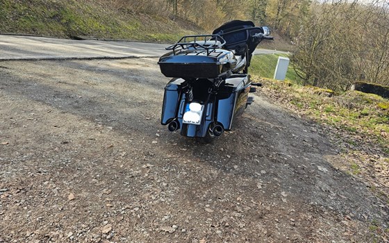 Gebrauchtmotorrad Harley-Davidson Street Glide FLHX - Bild 5