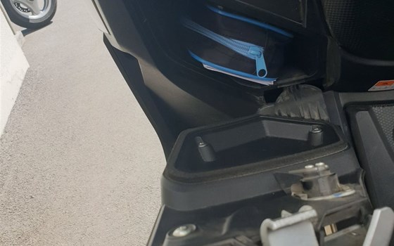 Gebrauchtmotorrad Yamaha XMAX 400 - Bild 6