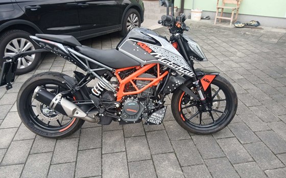 Gebrauchtmotorrad KTM 125 Duke - Bild 1