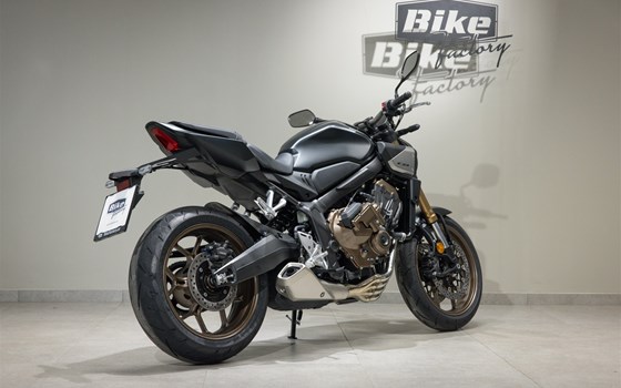 Neufahrzeug Honda CB650R E-Clutch - Bild 3