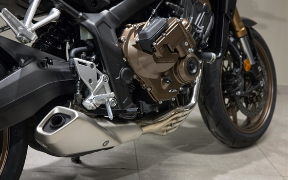 Neufahrzeug Honda CB650R E-Clutch - Bild 5