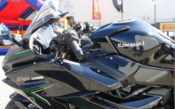 Neufahrzeug Kawasaki Ninja H2 SX - Bild 13
