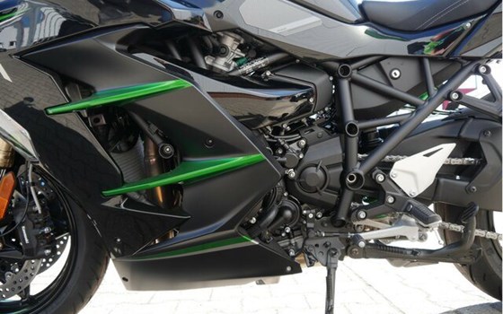 Neufahrzeug Kawasaki Ninja H2 SX - Bild 14