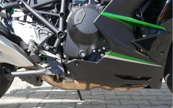 Neufahrzeug Kawasaki Ninja H2 SX - Bild 7