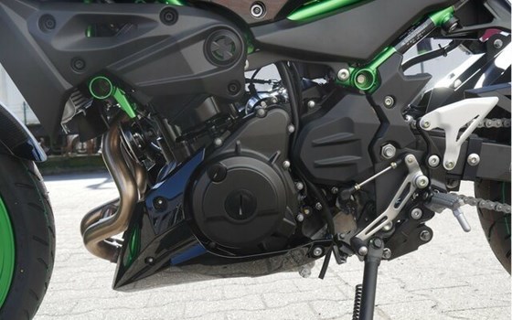 Neufahrzeug Kawasaki Z 500 SE - Bild 12