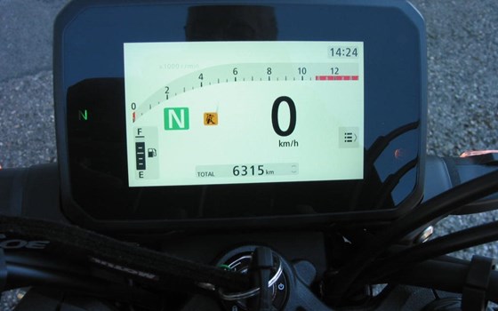 Gebrauchtmotorrad Honda CB125R - Bild 9