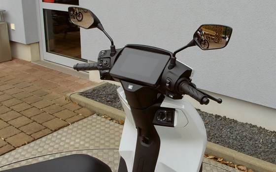 Gebrauchtmotorrad Honda CUV e: - Bild 13