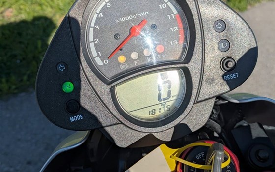 Gebrauchtmotorrad Kawasaki ER-6n - Bild 7