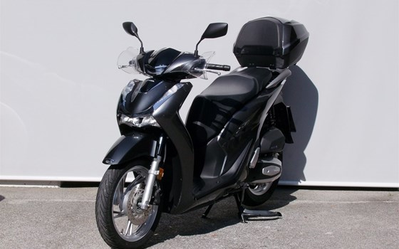 Gebrauchtmotorrad Honda SH125i - Bild 1