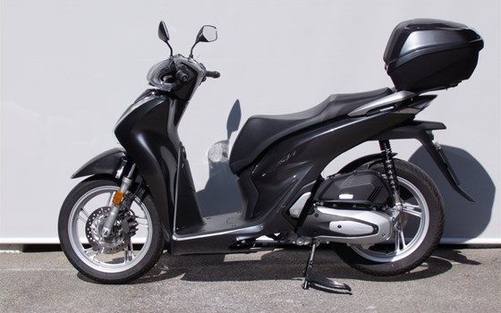 Gebrauchtmotorrad Honda SH125i - Bild 3