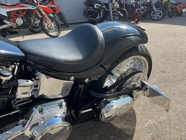 Harley-Davidson Softail Fat Boy FLSTF (Vivid Black) - Bild 11