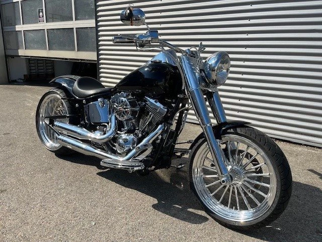 Harley-Davidson Softail Fat Boy FLSTF (Vivid Black) - Bild 3