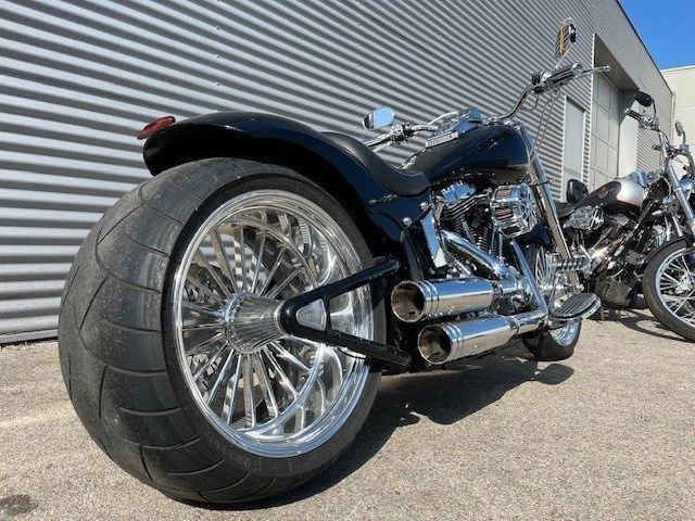 Harley-Davidson Softail Fat Boy FLSTF (Vivid Black) - Bild 8