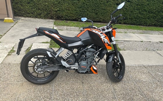 Gebrauchtmotorrad KTM 125 Duke - Bild 2