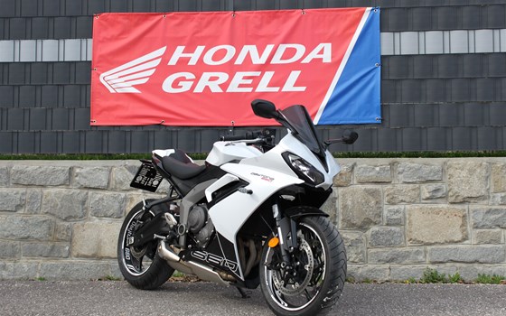 Gebrauchtmotorrad Triumph Daytona 660 - Bild 1