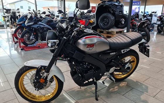 Gebrauchtmotorrad Yamaha XSR125 Legacy - Bild 2