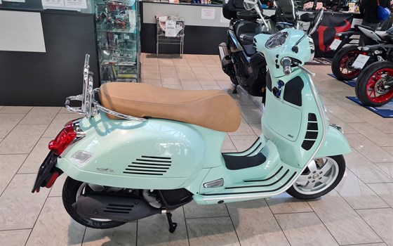 Gebrauchtmotorrad Vespa GTS 125 - Bild 2