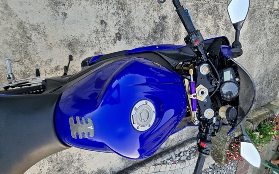 Gebrauchtmotorrad Yamaha R1 - Bild 3