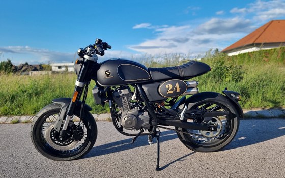 Gebrauchtmotorrad Skyteam Tracker 125i - Bild 2