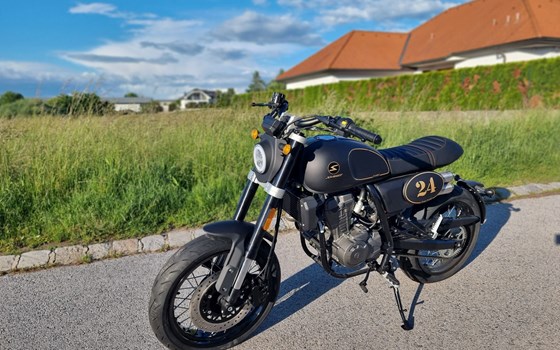 Gebrauchtmotorrad Skyteam Tracker 125i - Bild 4