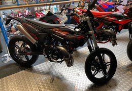 Neumotorrad Beta RR Motard 2T 50 Sport - Low Seat