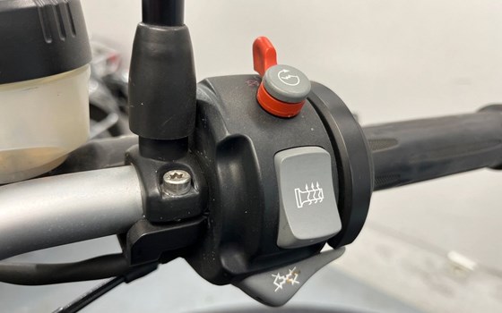 Gebrauchtmotorrad BMW R 1200 R - Bild 6