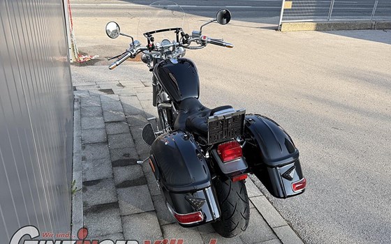 Gebrauchtmotorrad Suzuki Intruder VS 1400 - Bild 6