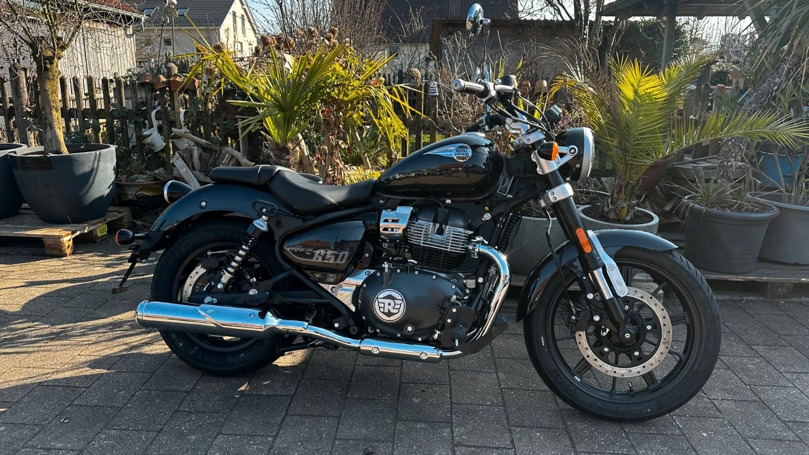 Royal Enfield Super Meteor 650