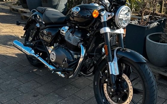 Neufahrzeug Royal Enfield Super Meteor 650 - Bild 4
