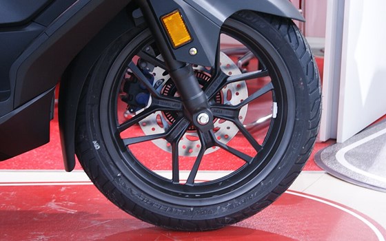 Neufahrzeug Honda Forza 125 - Bild 7