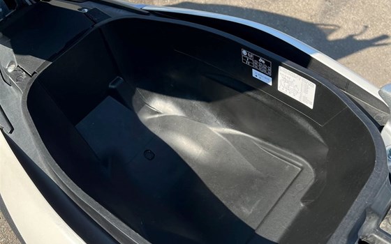 Gebrauchtmotorrad Yamaha NMAX 125 - Bild 10